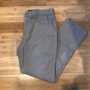 Men’s khaki pants